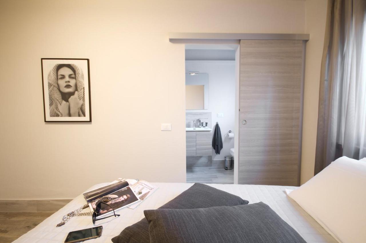 B&B El Duche เอมโปลี ภายนอก รูปภาพ